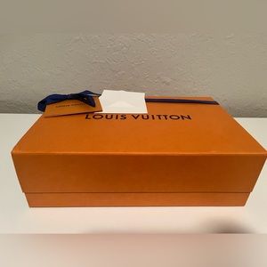 Louis Vuitton Magnet Gift Box (with card)